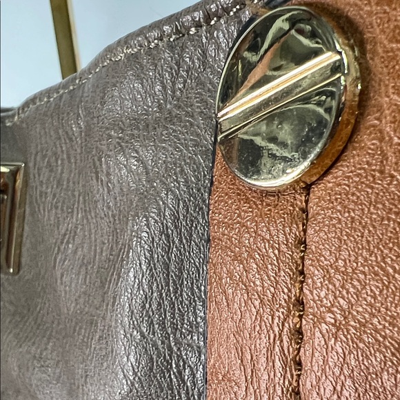 Kathy Van Zeeland Elegant Brown Shoulder Bag - Picture 4 of 9